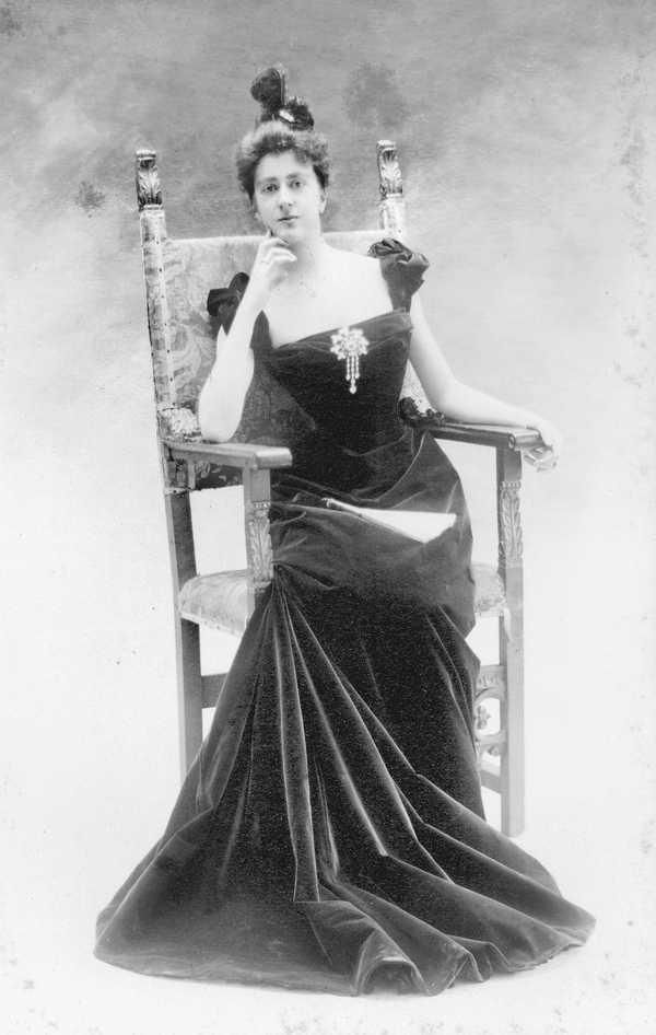 An image of Edith Stuyvesant Dresser, the mistress of the Biltmore estate.