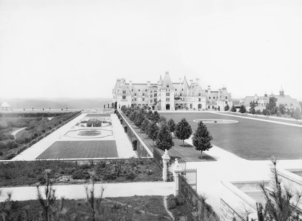 An image of the east elevation of the Biltmore Estate.