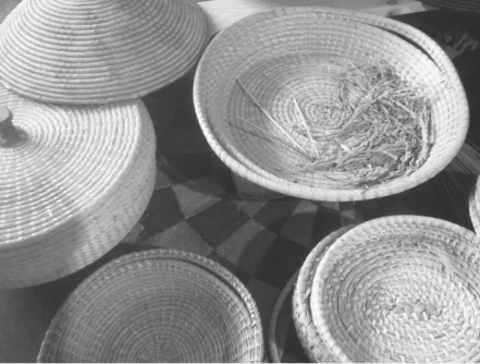 An image of sweetgrass baskets.