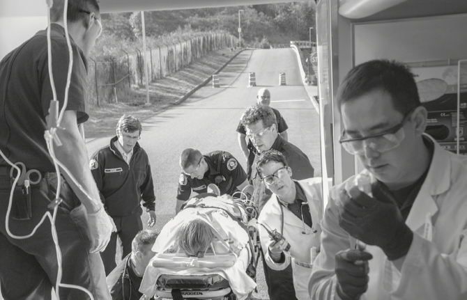 a photo of paramedic students in training