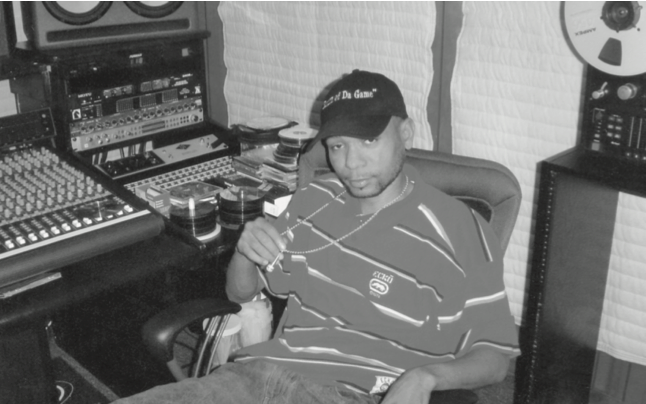 O.G. Style sitting in the studio posing for the camera